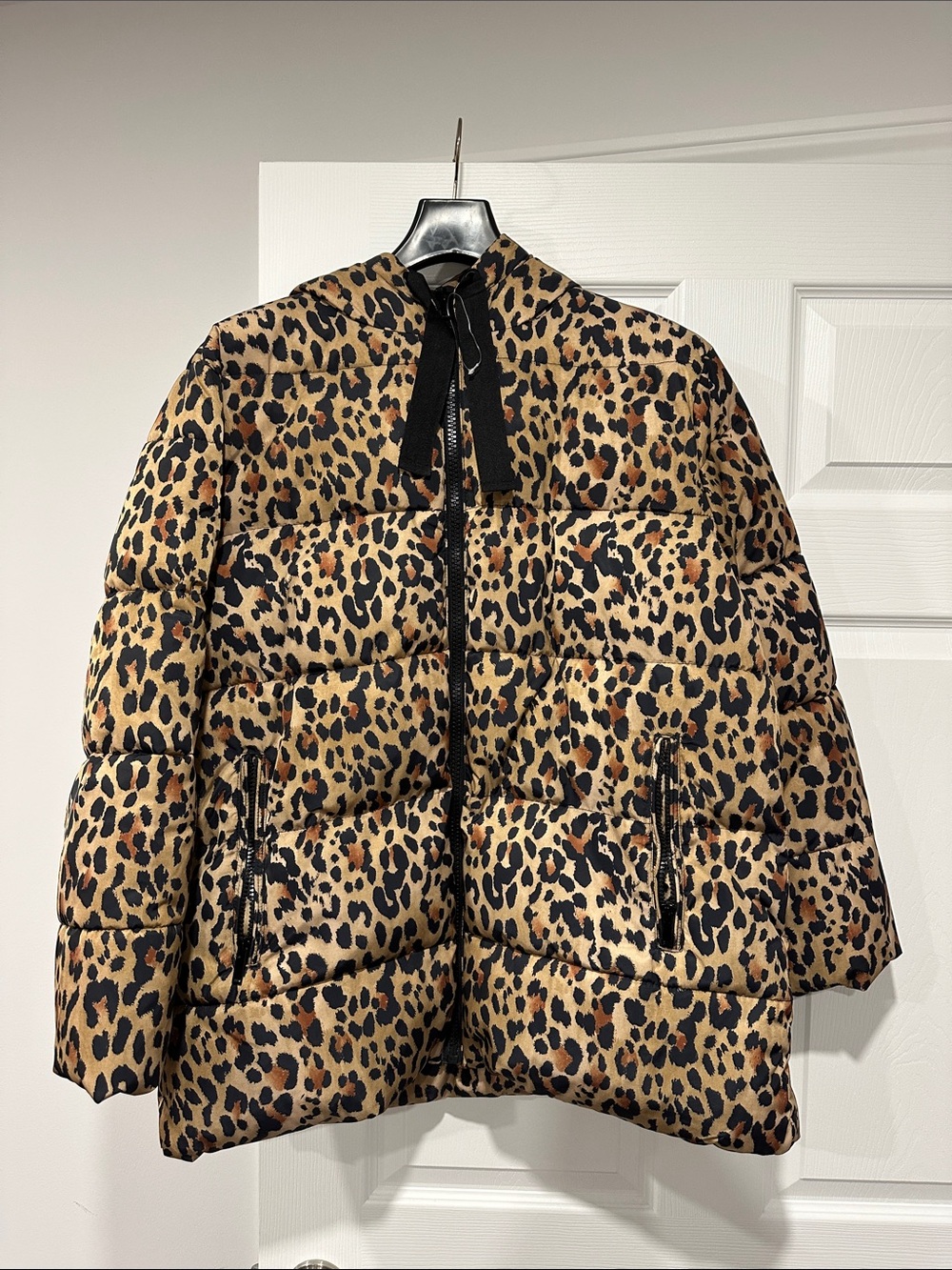 Leopard Print Puffer Jacket - Tan/Black